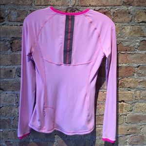 lululemon athletica Tops - Lululemon pink top, sz 4, 54783 lululemon athletica Tops - Lululemon pink top, sz 4, 54783