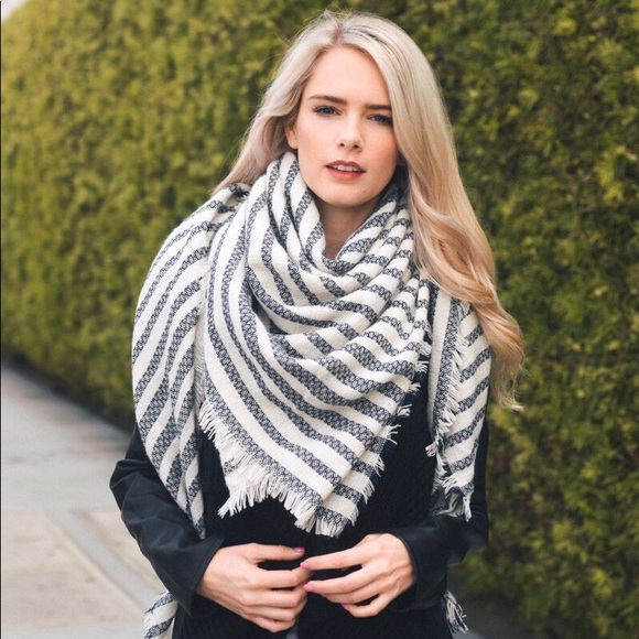 Striped Boutique Knit Blanket Scarf - Picture 4 of 4