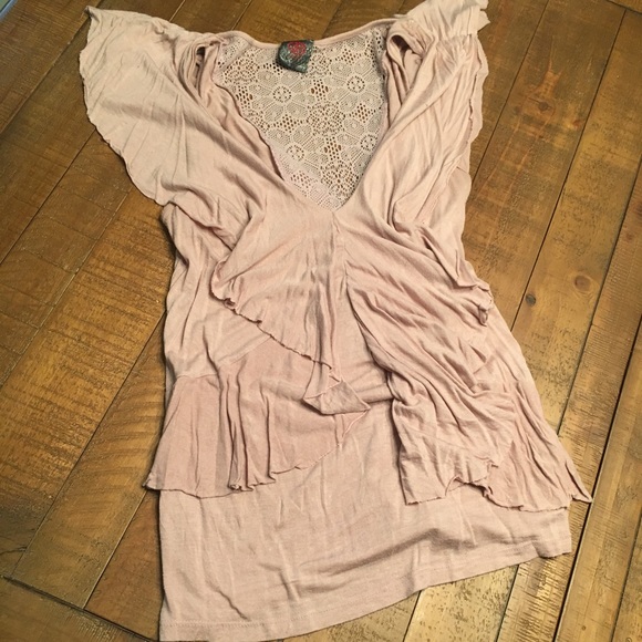 Tops - Ruffle top