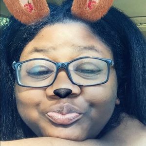 Meet your Posher, Joi