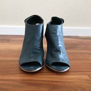 Steve Madden sandals