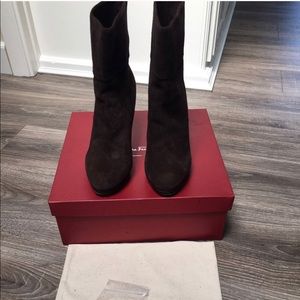 Salvatore Ferragamo booties size 9,5