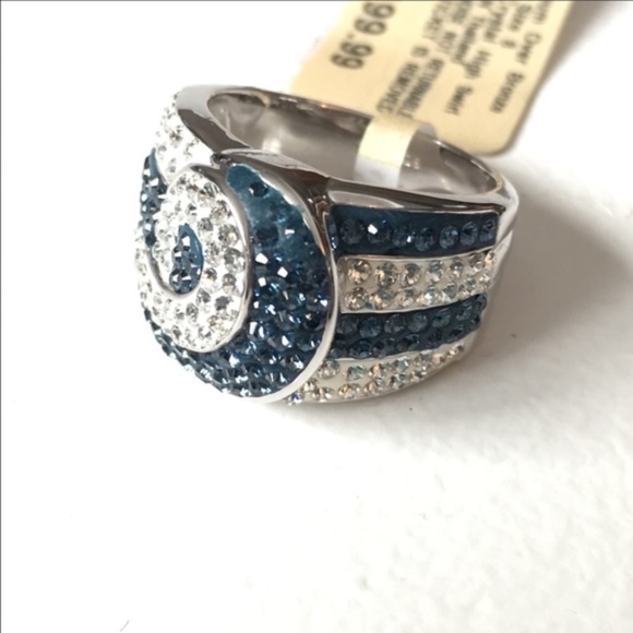 New Blue Crystal Swirl Ring Rhodium Plated - Picture 4 of 8