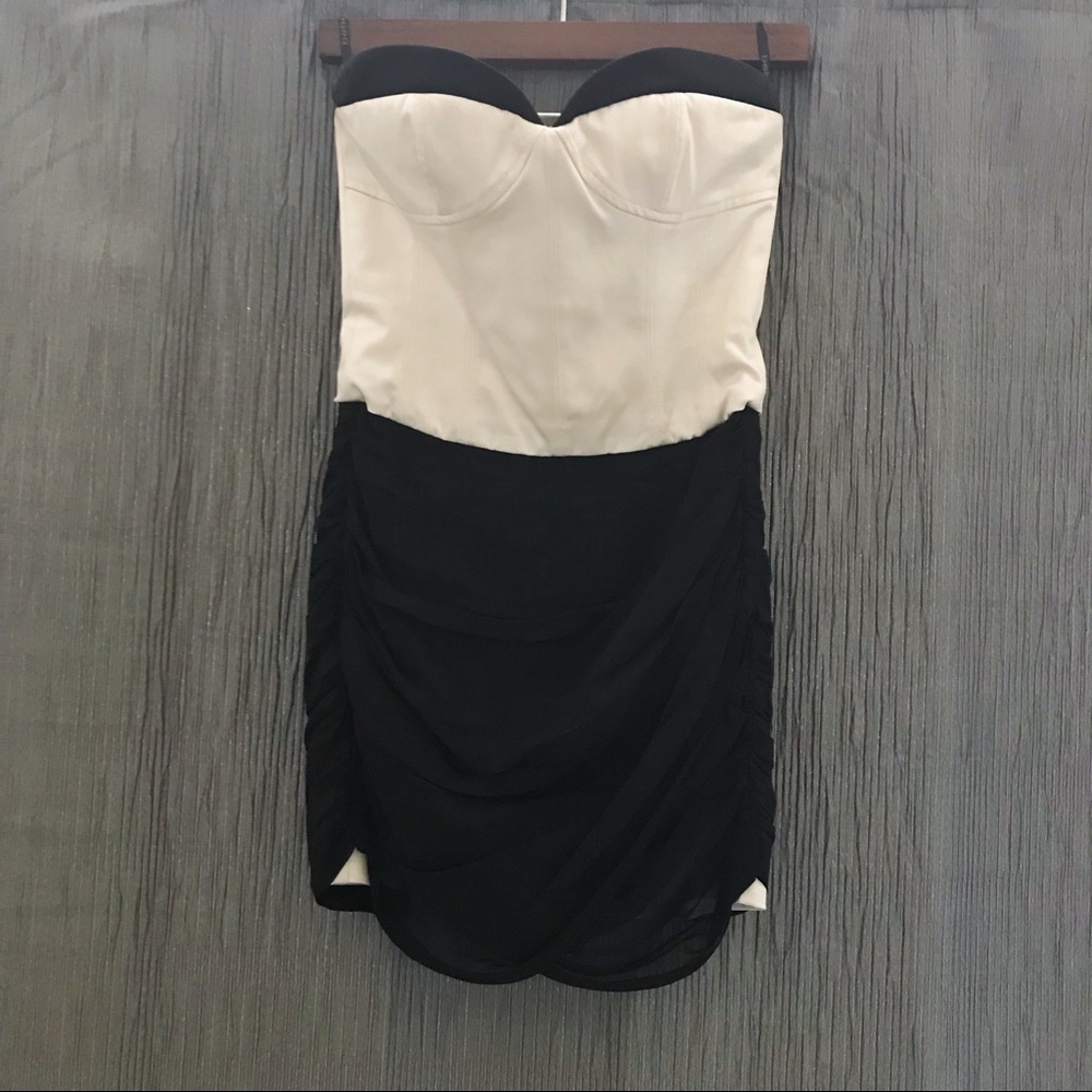 HOST PICK 💕 Bebe | ‘Lydia’ Strapless Dress - Collectible - Picture 6 of 12