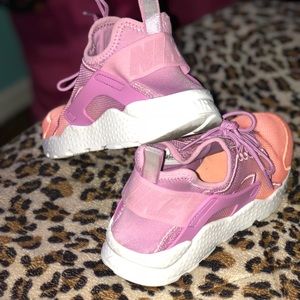 Women’s Nike Hurache Sneaker