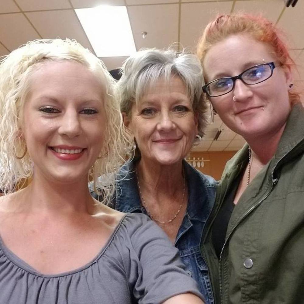 Meet your Posher, Kayla