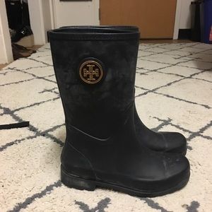 Tory Burch Maureen Rain Boots!!