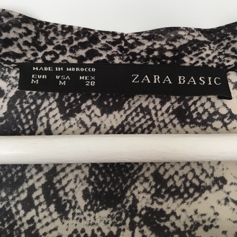 Zara snakeskin blouse with bow detail - Picture 3 of 3