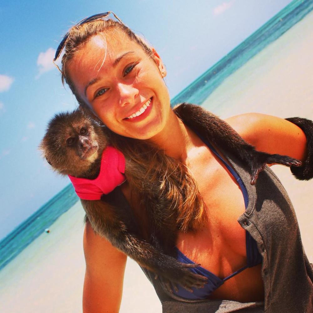 Meet your Posher, Whitney