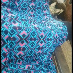 Spring Cleaning!!!!! Cute skater skirt