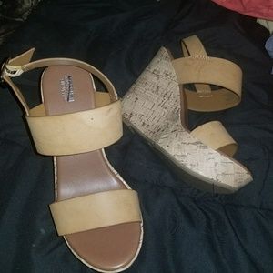 Size 8 mossimo wedges