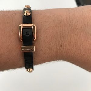 💸make an offer 💸Michael Kors bracelet