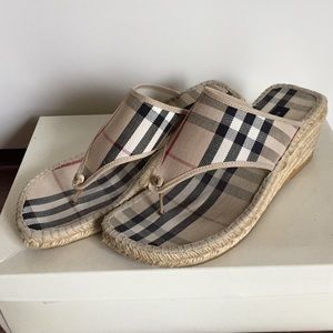 Gorgeous Burberry Flip Flops