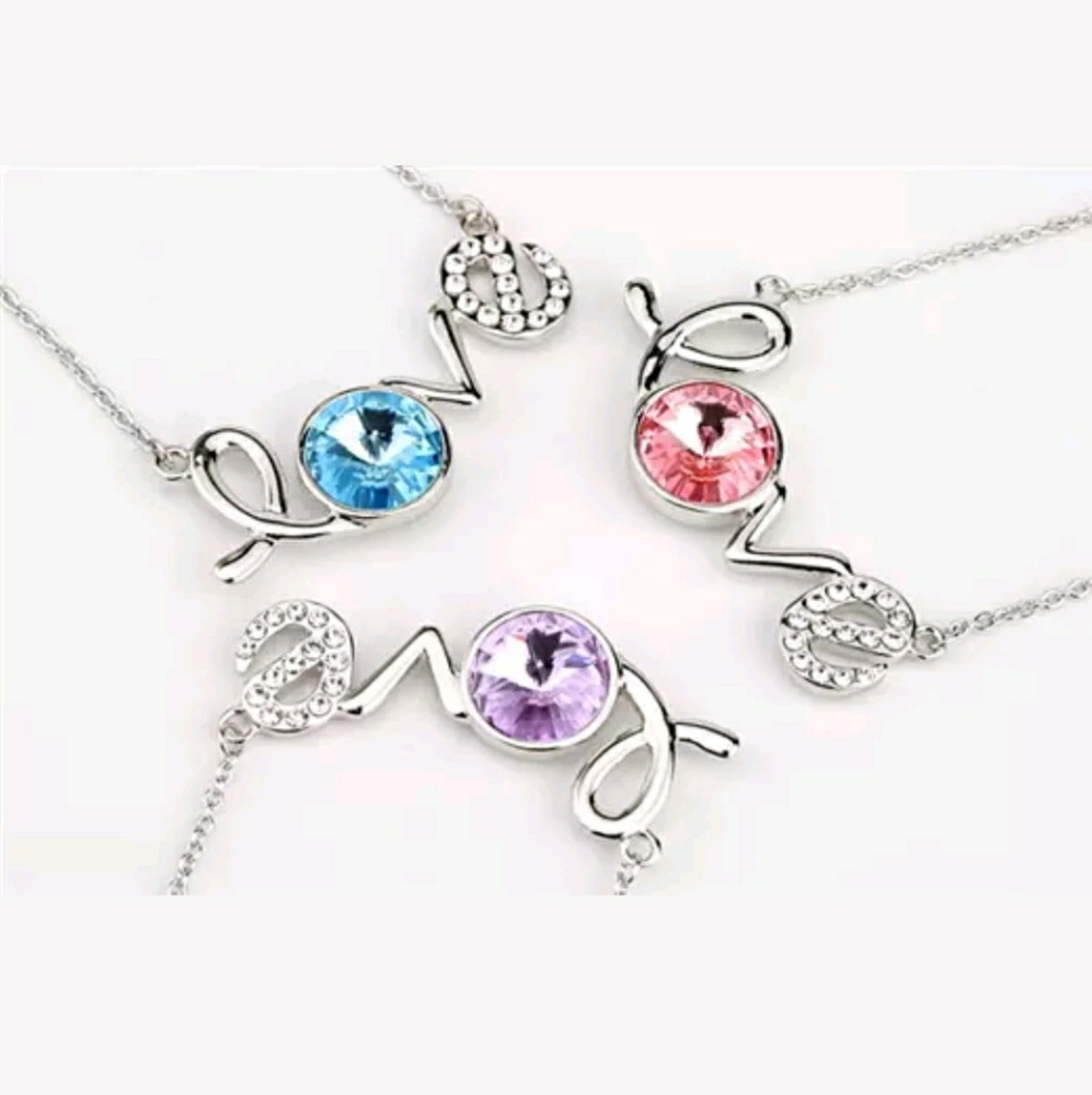 🌟NEW! Crystal LOVE Charm Necklace