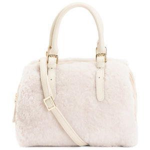 LISA CONTE Cream fluffy handbag