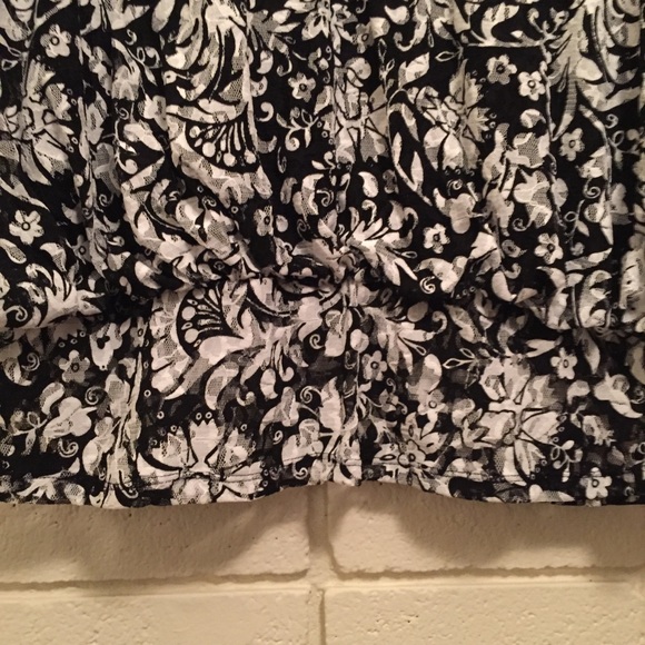 Style & Co Lace Overlay Kimono Sleeve Top - Picture 5 of 6