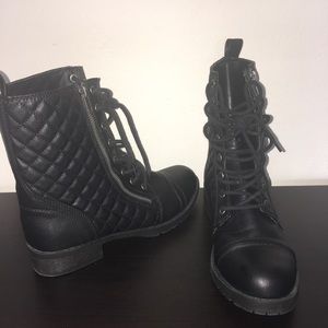 Mossimo Carmen Boots