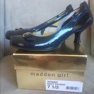 Madden girl Viviian navy patent leather pumps.