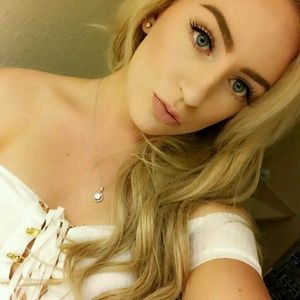 Meet your Posher, Aryn