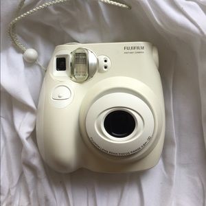 Fujifilm Instant Camera: Polaroid