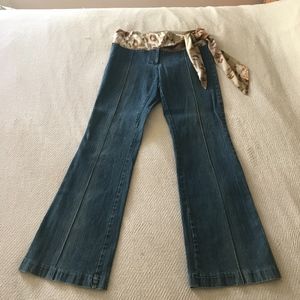 Cache jeans