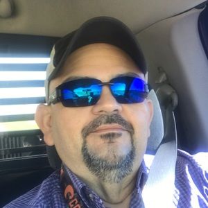 Meet your Posher, Manuel