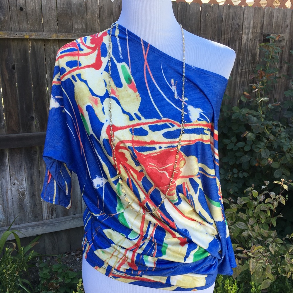 Versatile Blouse off/on the shoulder