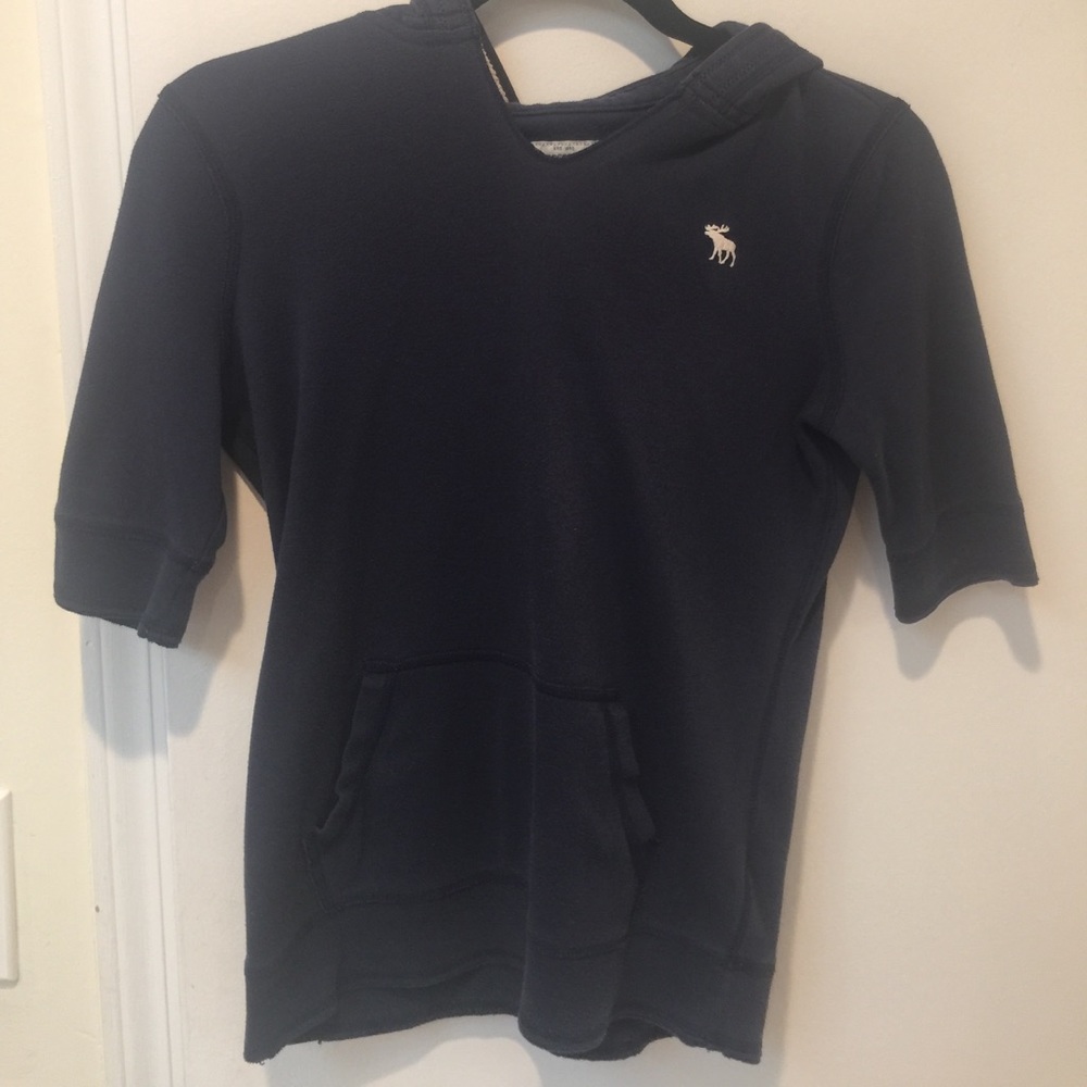 Abercrombie fitted navy hoodie.
