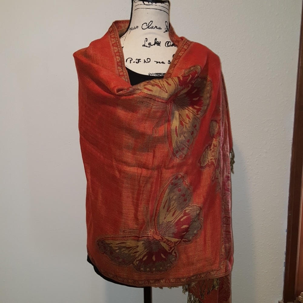 Pashmina - Picture 2 of 3
