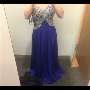 Gorgeous Dress!!!!