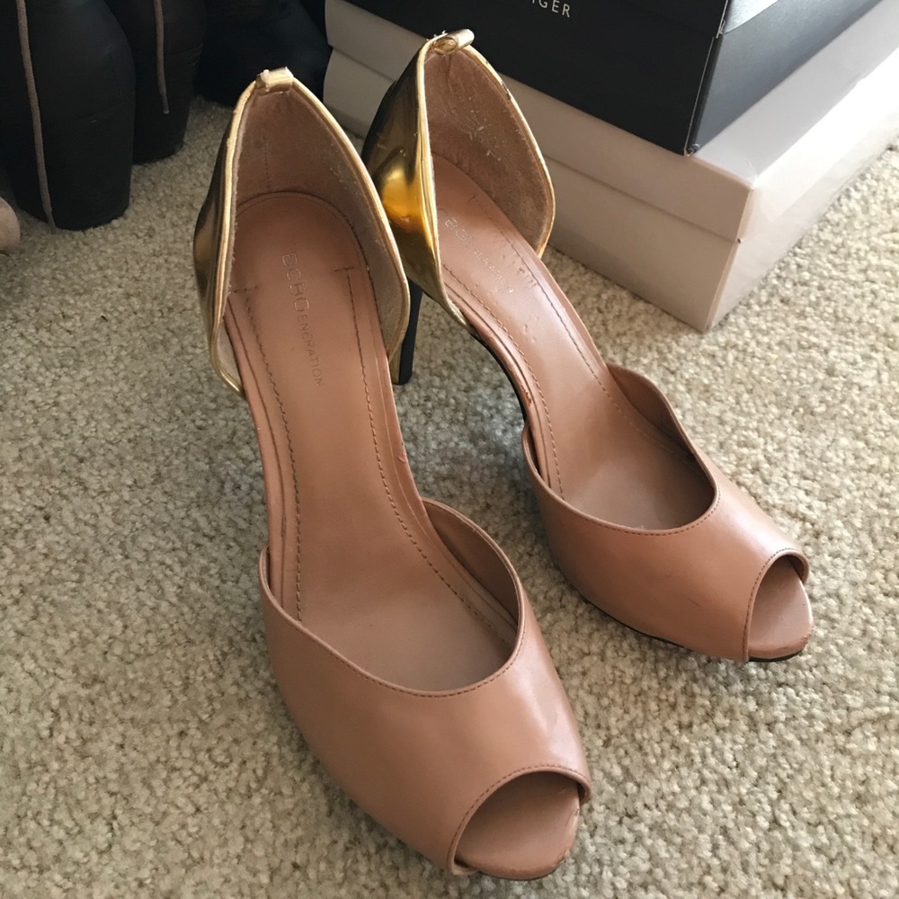 BCBG generation heels