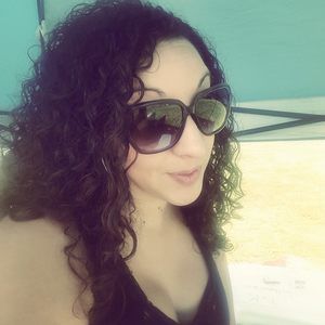 Meet your Posher, Christina