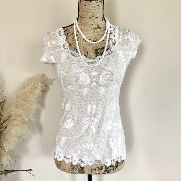 Arianne Tops - Arianne brocade knit top