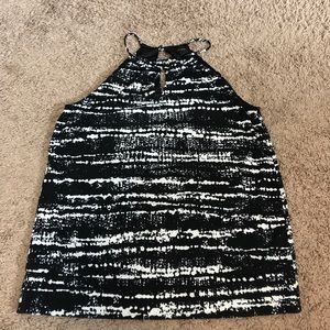 🎉FINAL SALE 🎉Ann Taylor Black and White Top