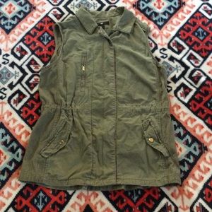 Army Green cargo vest with pockets
