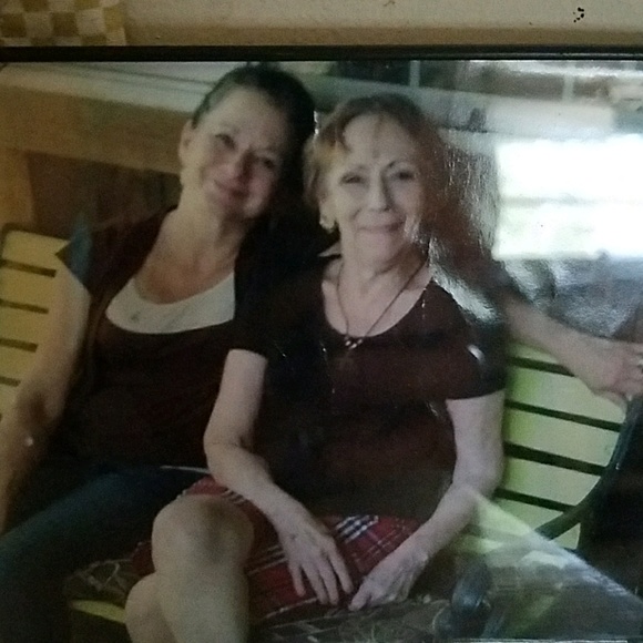 Meet your Posher, Nelda - Picture 1 of 1