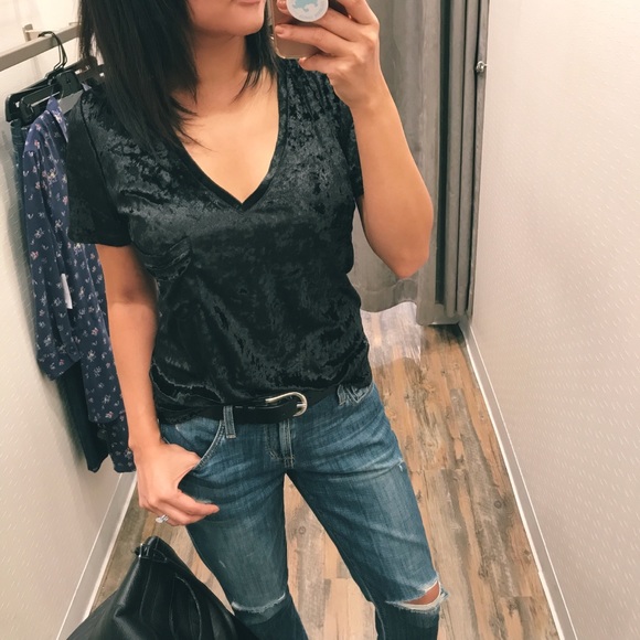 Crushed Velvet V Neck Boyfriend Tee - Black - Picture 4 of 7