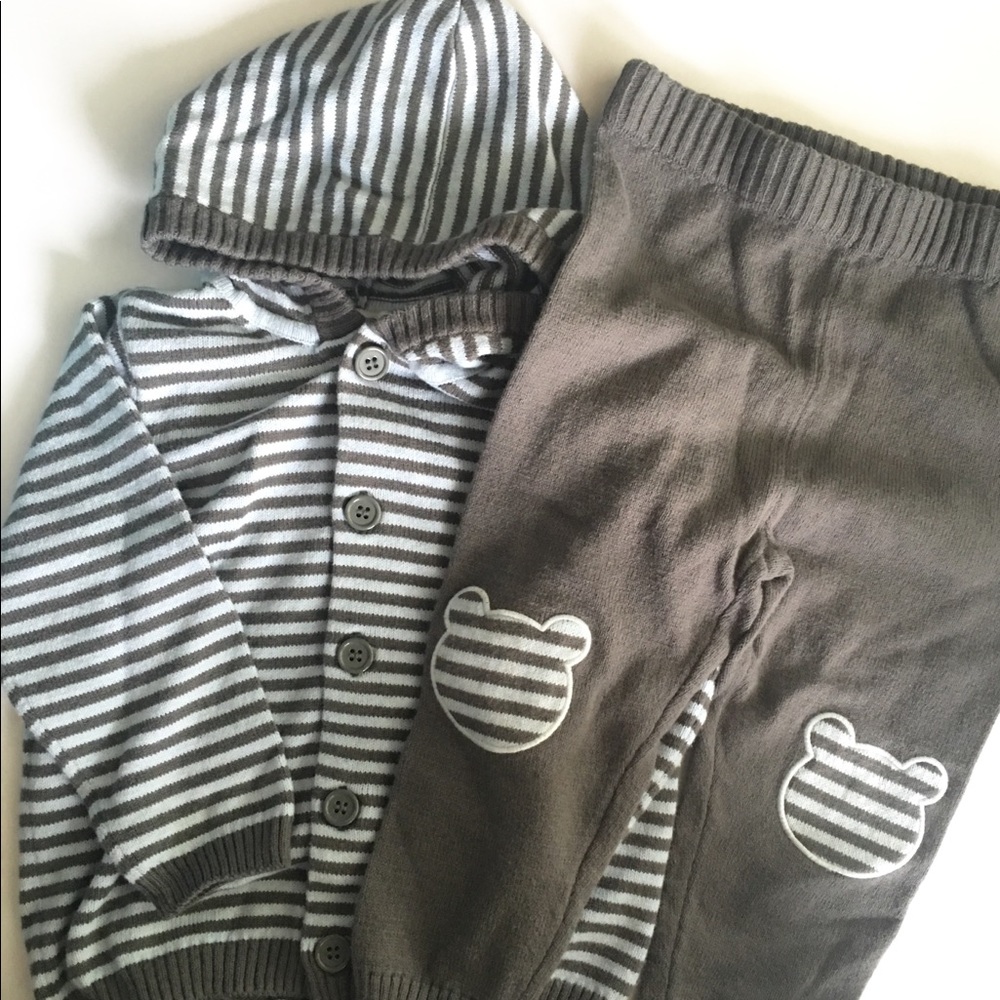2-piece Striped hoodie and matching bear pants