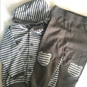 2-piece Striped hoodie and matching bear pants