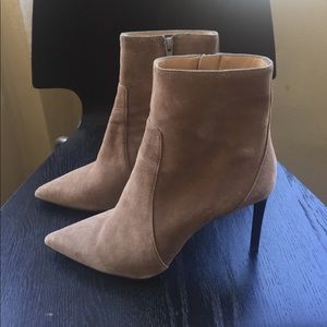 Banana republic camel suede heels