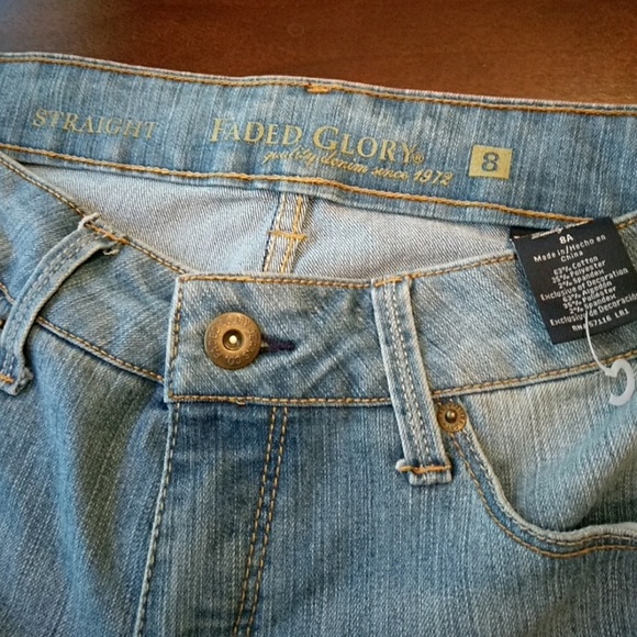 Faded Glory Blue cutoff jeans - Picture 2 of 4