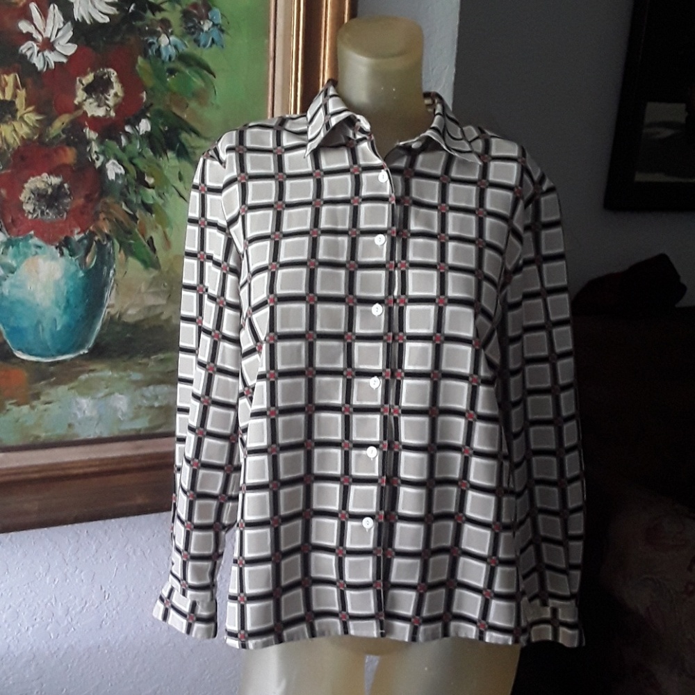 Modern Essentials shirt sz 10P
