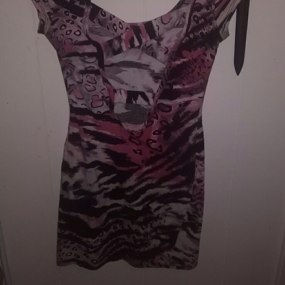 Dress - Picture 3 of 3