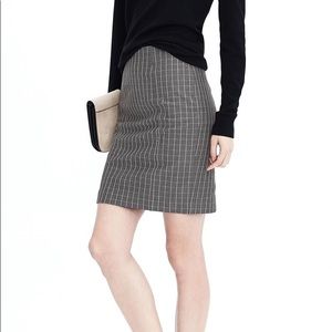 Banana Republic Plaid Bi-Stretch Pencil Skirt