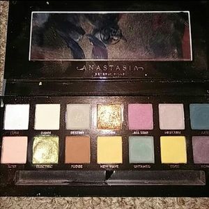 Anastasia subculture pallet! 🍑🍂