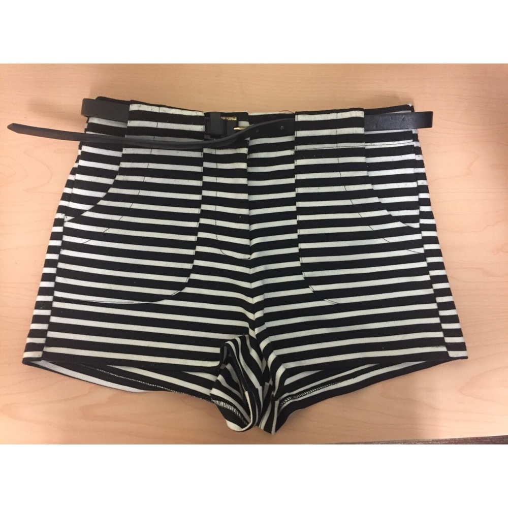 Forever 21 shorts