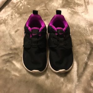 Toddler girl Nike shoes