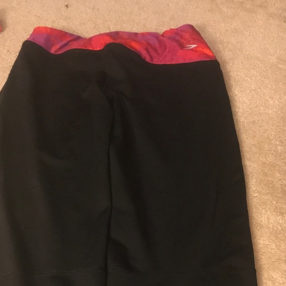 Brooks running pants, women's size small - Picture 3 of 3