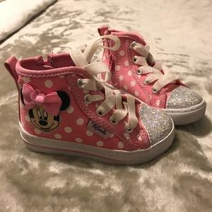 Minnie Mouse shoes