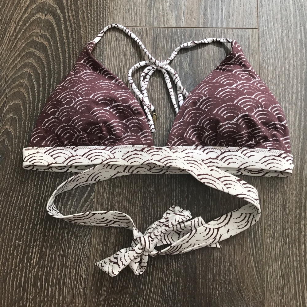 Price drop 🔥Bikini top with straps